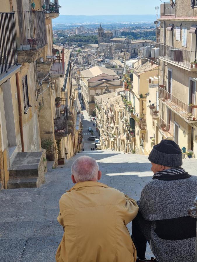 La Scalinata Home Apartment Caltagirone Dış mekan fotoğraf